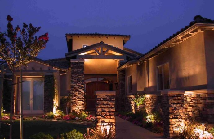 Mini lights and flood lights Services-Hardscape Contractors of Jupiter