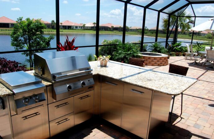 Outdoor kitchens Near Me-Hardscape Contractors of Jupiter